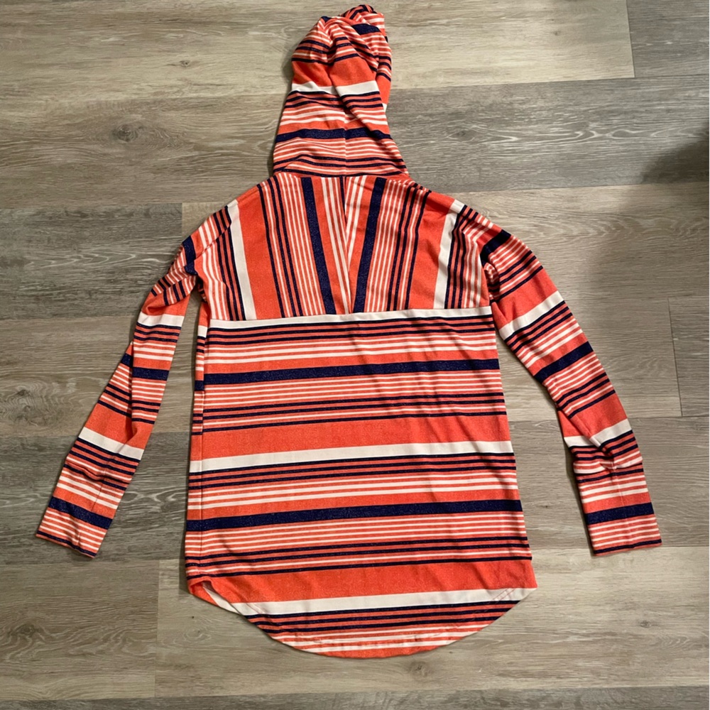 Lularoe small Amber hoodie - Picture 4 of 4